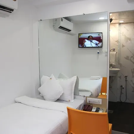 Aboos Lucky Galaxy Hotel 3*
