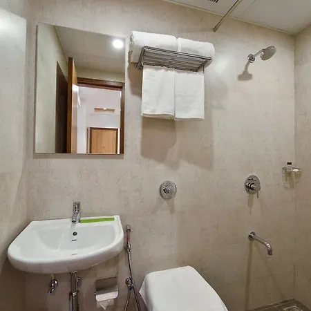 Hotel Leafio-near Airport 3*