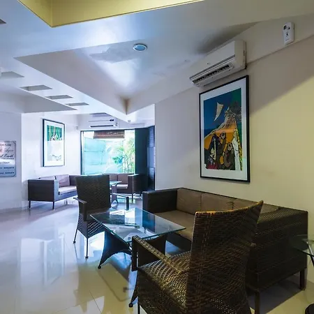 Hotel Fabhotel Savoy Airport 3*