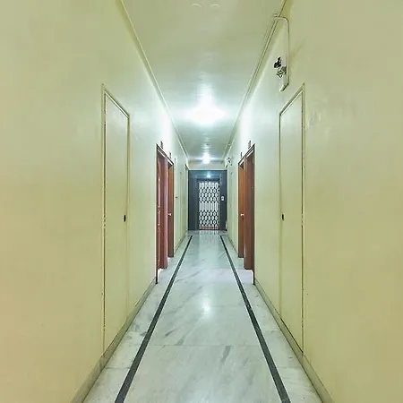 Hotel Mogul Palace - Near Masjid Bunder 3*