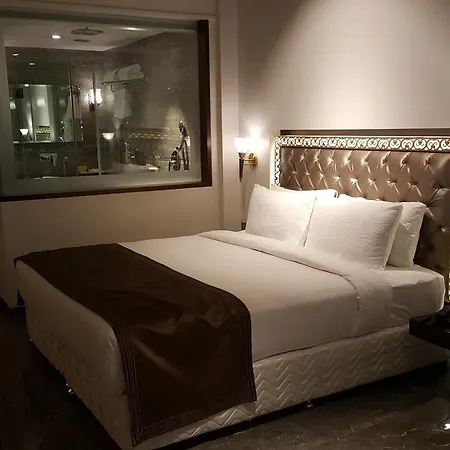 Peninsula Redpine 3*