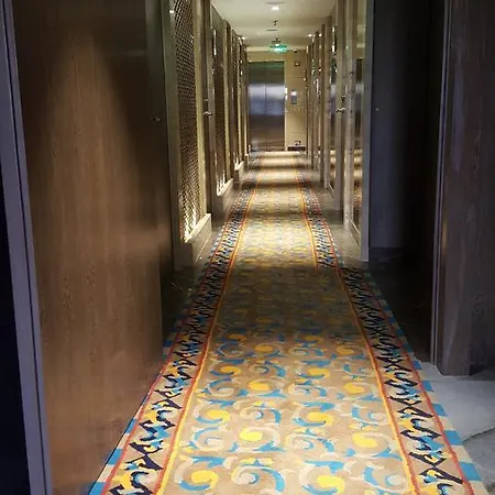 Peninsula Redpine Hotel Mumbai