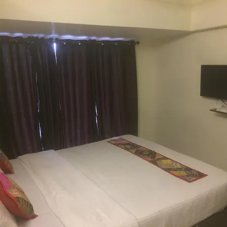 Poonam Hieghts Bed & Breakfast