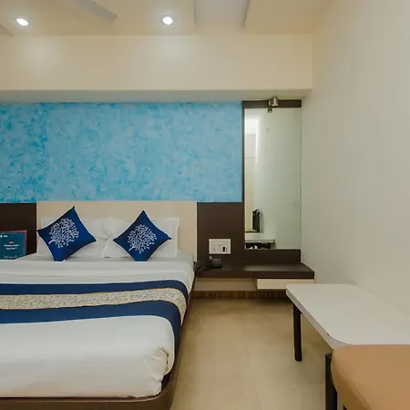 Oyo 18502 Flagship Sahar International Hotel