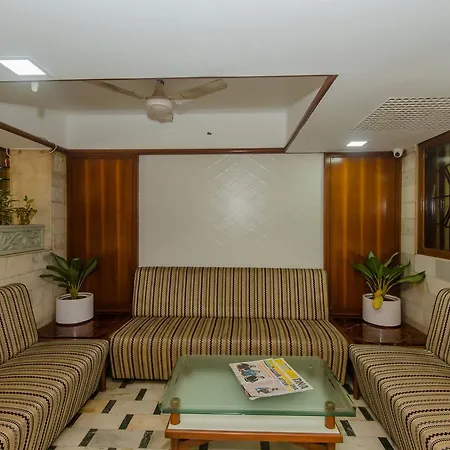 Oyo 18502 Flagship Sahar International Hotel