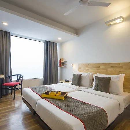 Oyo Townhouse 16 International Airport Hotel