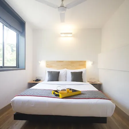 Oyo Townhouse 16 International Airport Hotel Mumbai