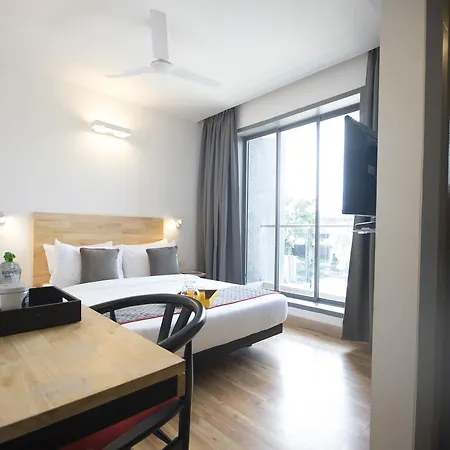 Hotel Oyo Townhouse 16 International Airport 4*