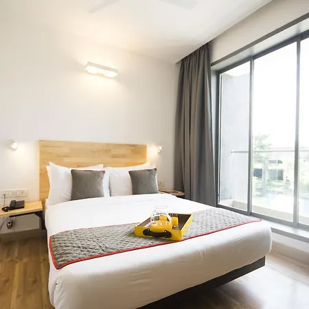 Oyo Townhouse 16 International Airport Hotel Mumbai