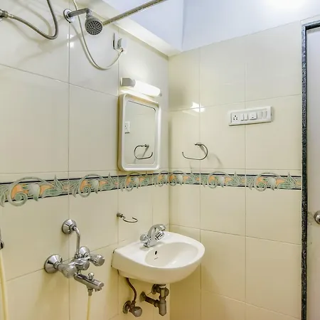 Guest house Siesta Prithvi Emperor *