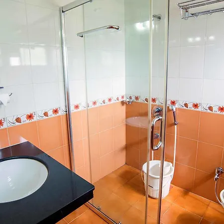 Ymca International House Hotel *