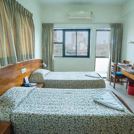 Ymca International House Hotel *