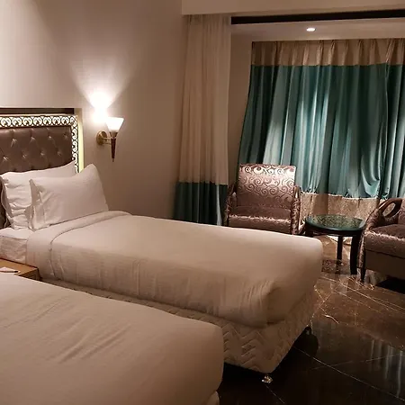 Peninsula Redpine Hotel