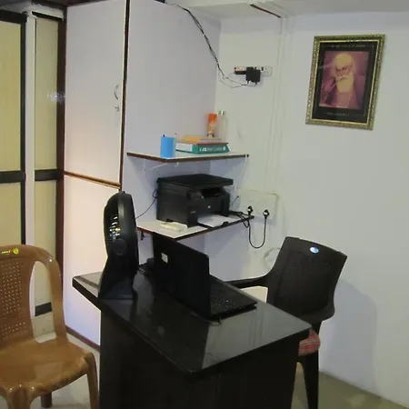 Hostel Restwel - Male Only Mumbai