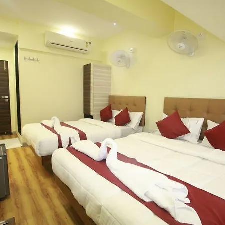 Hotel Alfa International Near Nanavati Hospital Near Airport Near Juhu 3*