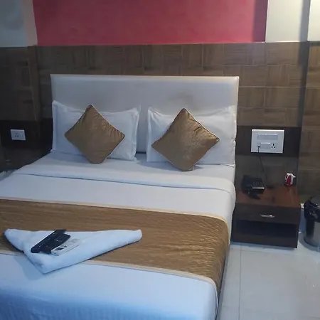 Hotel Avenue 2*