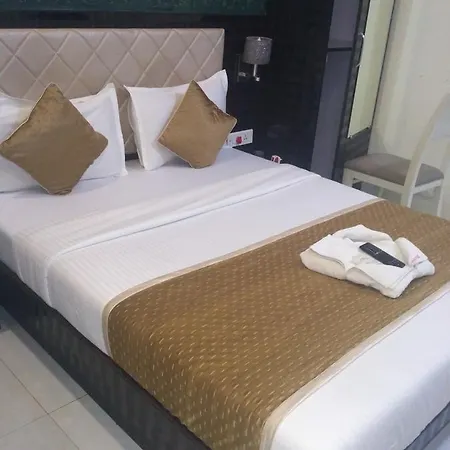 Hotel Avenue 2*