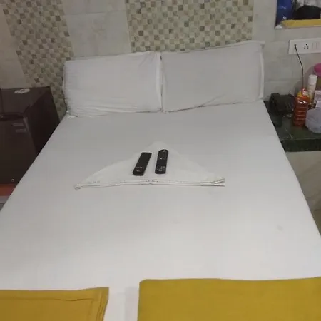 Al Muaaviya Hotel Mumbai