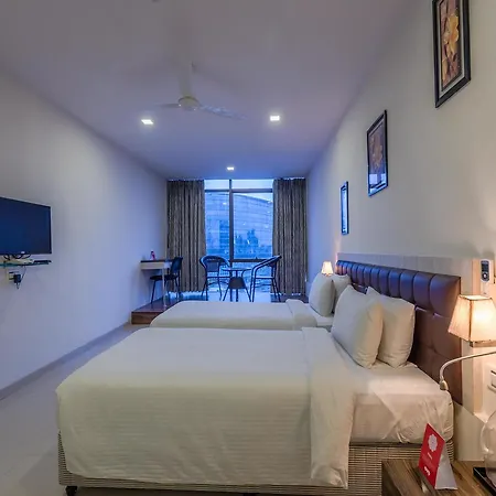 Hotel Oyo 16001 Gk Residency *