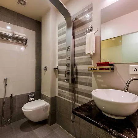 Oyo 7014 7cepl Hotel Mumbai