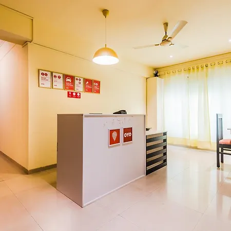 Oyo Flagship 389 Maitri Park Chembur Hotel 2*