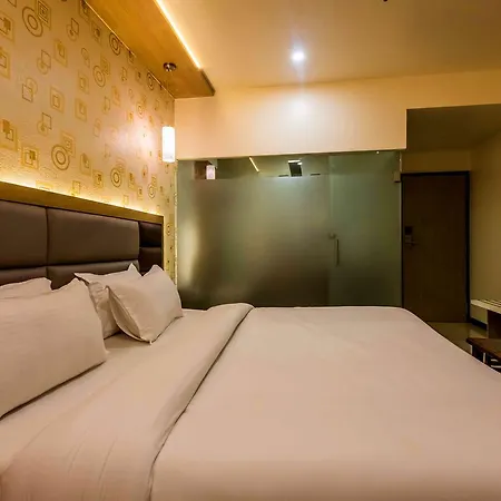 Oyo 7014 7cepl Hotel Mumbai