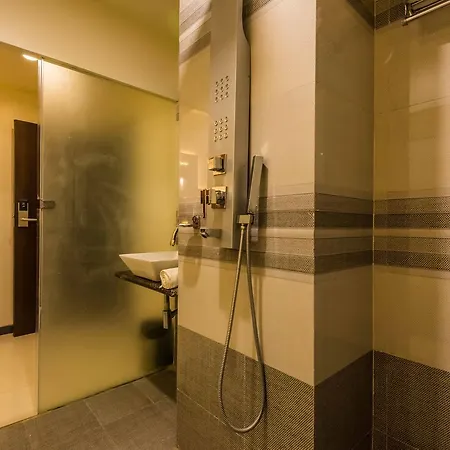 Hotel Oyo 7014 7cepl 2*