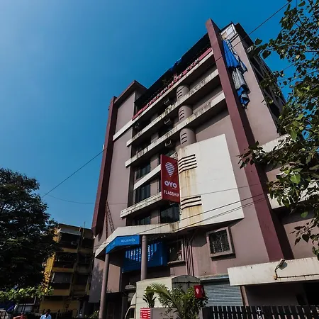 Oyo Flagship 389 Maitri Park Chembur 2*