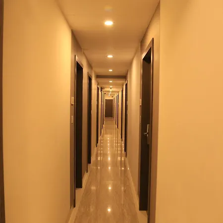 Oyo 8690 Kalpana Elite Hotel Mumbai