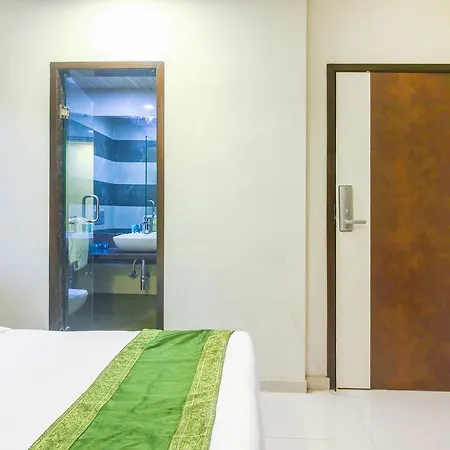Treebo Blue Moon Powai 3*