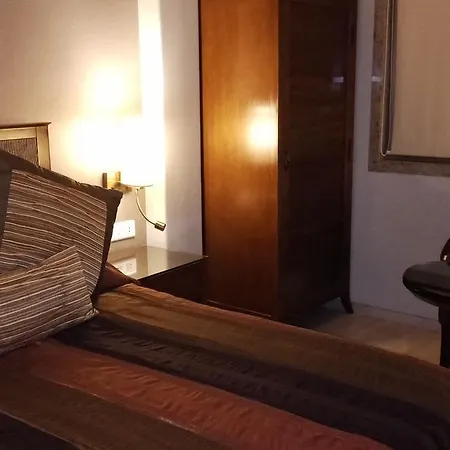 Juhu Residency Boutique 3*