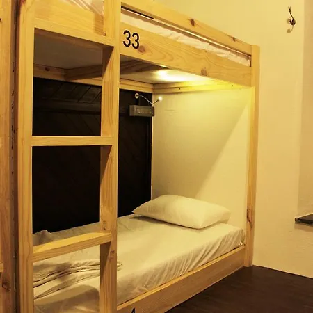 Horn Ok Please Hostel *