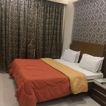 Antique - Colaba Hotel