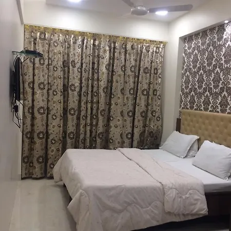 Antique - Colaba Hotel *