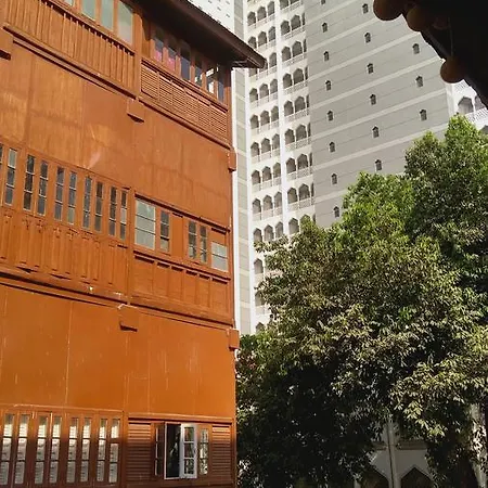 Hotel Carlton - Behind Taj Mahal Palace Colaba 2*