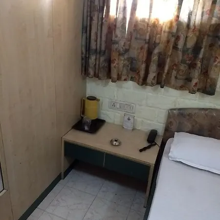 Palace 2*