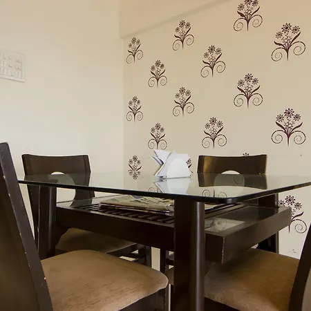 Executive Lotus - Service Bed & Breakfast
