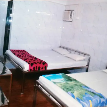 City Moon Lodge *