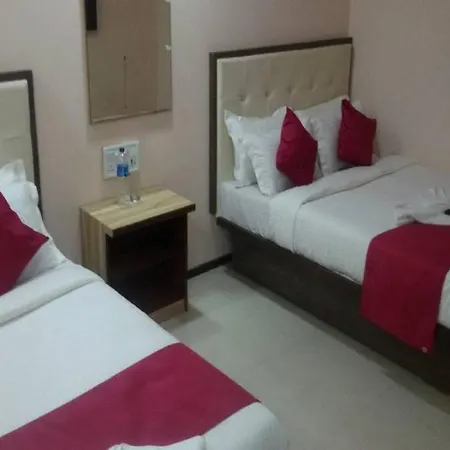 Hotel Sai Leela Grand Mumbai