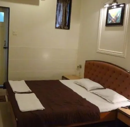 Hotel Manama Mumbai