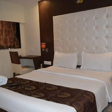 Hotel Maangta 222 @ Andheri *
