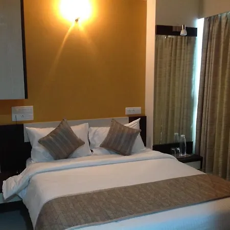Maangta 113 @ Andheri East Hotel 2*