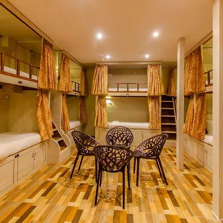 Blossom For Male And Female Hostel Mumbai