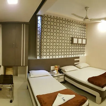 Maangta 219 @ Goregaon 2*