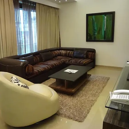 Laurent & Benon - Santacruz East Aparthotel Mumbai