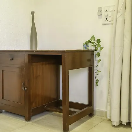 Connekthomes - Sea Views In Bandra 3* Mumbai
