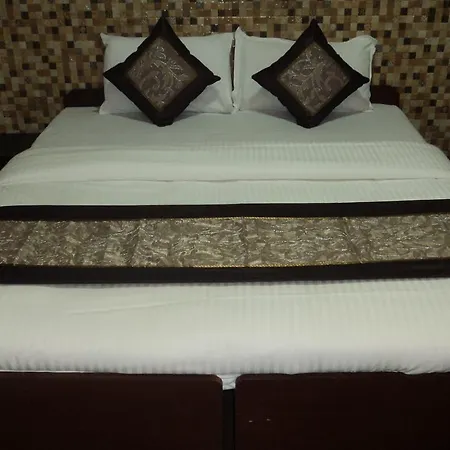 Benazeer Hotel