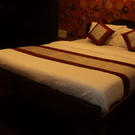 Benazeer Hotel 2*