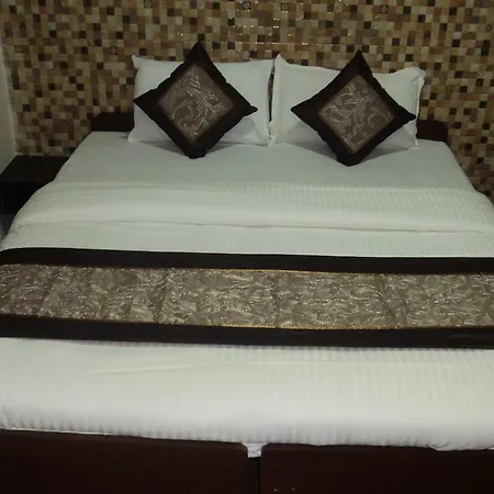 Hotel Benazeer