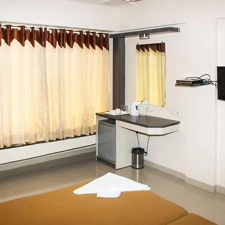 Hotel Boutique In Andheri East, Mumbai, By Guesthouser 10768 Mumbai